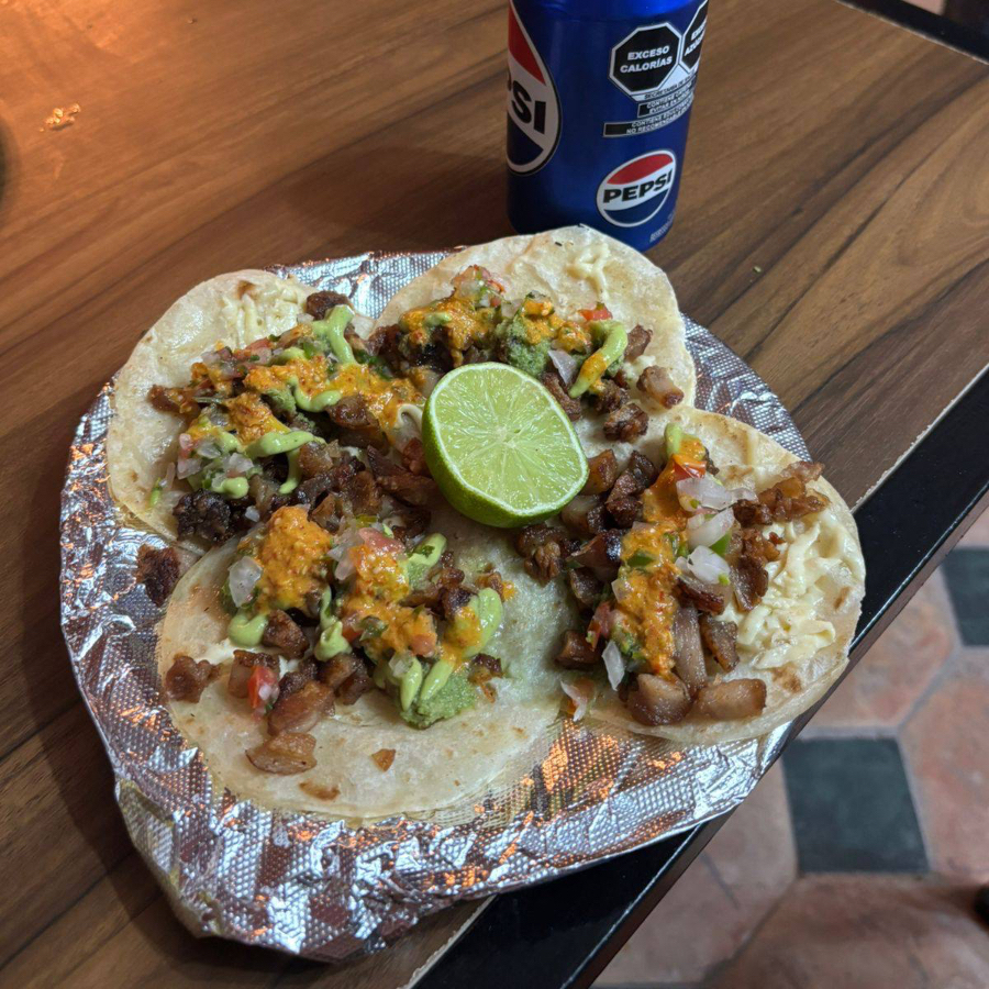 Orden de Harina (4 tacos)