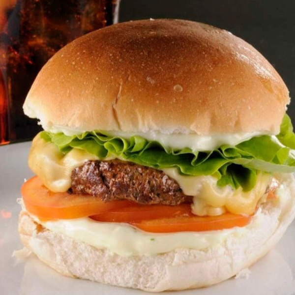 Pao,Carne,Salada e Molho