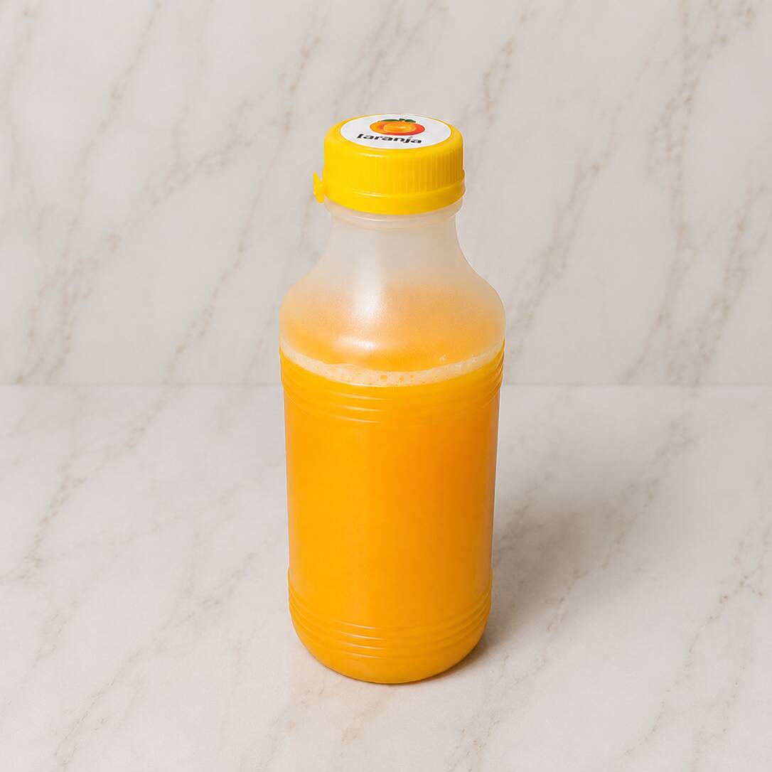 Suco 100% puro, espremido com laranjas selecionadas e super docinhas. Sem adição de água, corantes ou conservantes. Uma dose extra de vitamina C e o acompanhamento mais refrescante para o seu almoço!
(Enviado em garrafinha lacrada e bem gelado. Serve 1 pessoa).