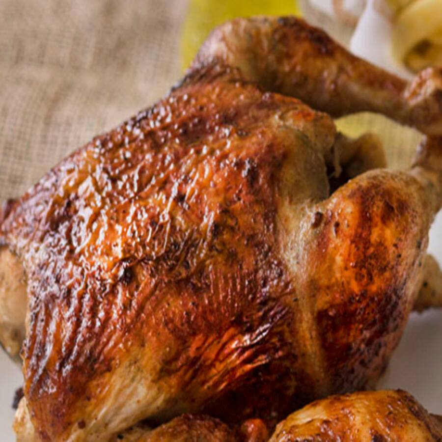 Un pollo a la brasa sin ensalada