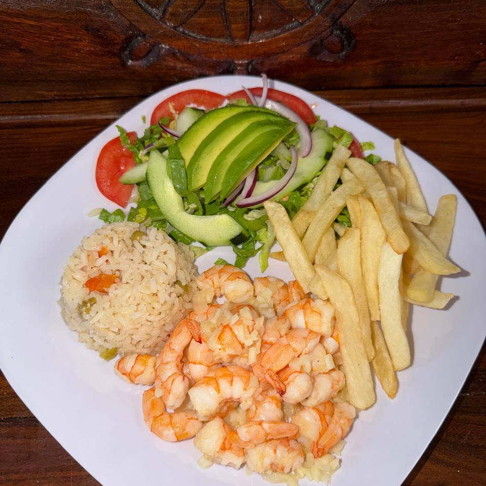 Camarones Al Mojo de Ajo