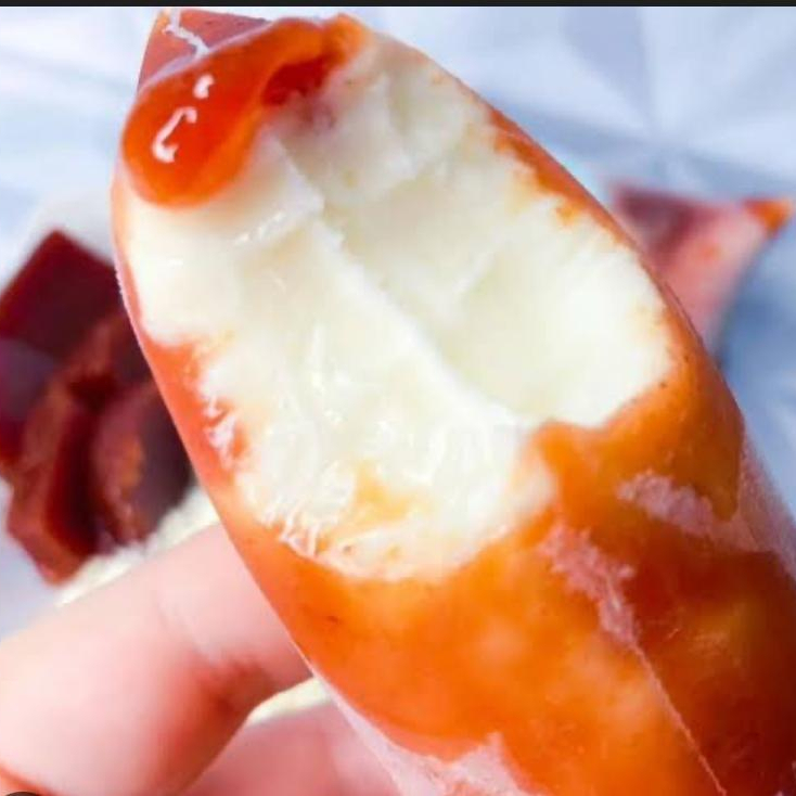 Romeu e Julieta é uma combinação agridoce intenso da goiabada com o salgado suave do queijo , criando um contraste encantador.... serve 1 pessoa.