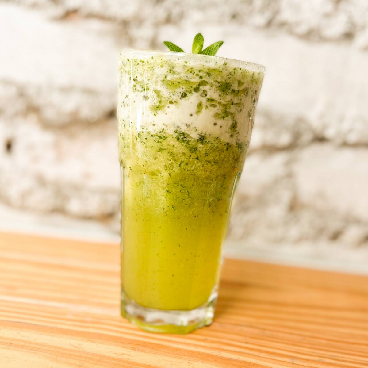Jugo Piña Hierbabuena