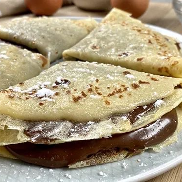 Crepa de nutella y filadelfia.