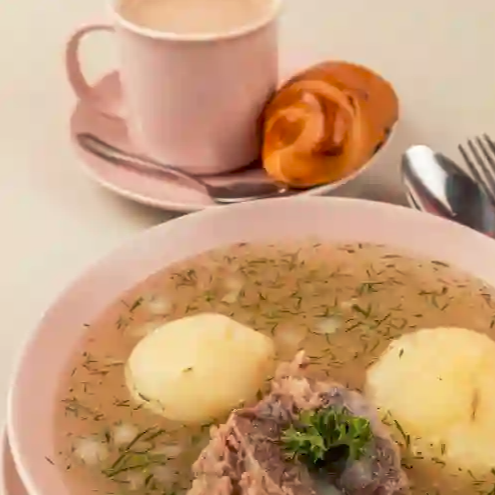 Combo Caldo de Costilla y Huevos al Gusto