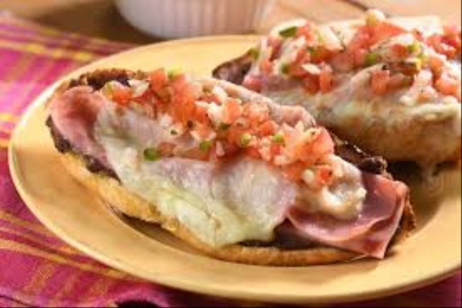 MOLLETES DE JAMON SERRANO CON PAPAS FRITAS