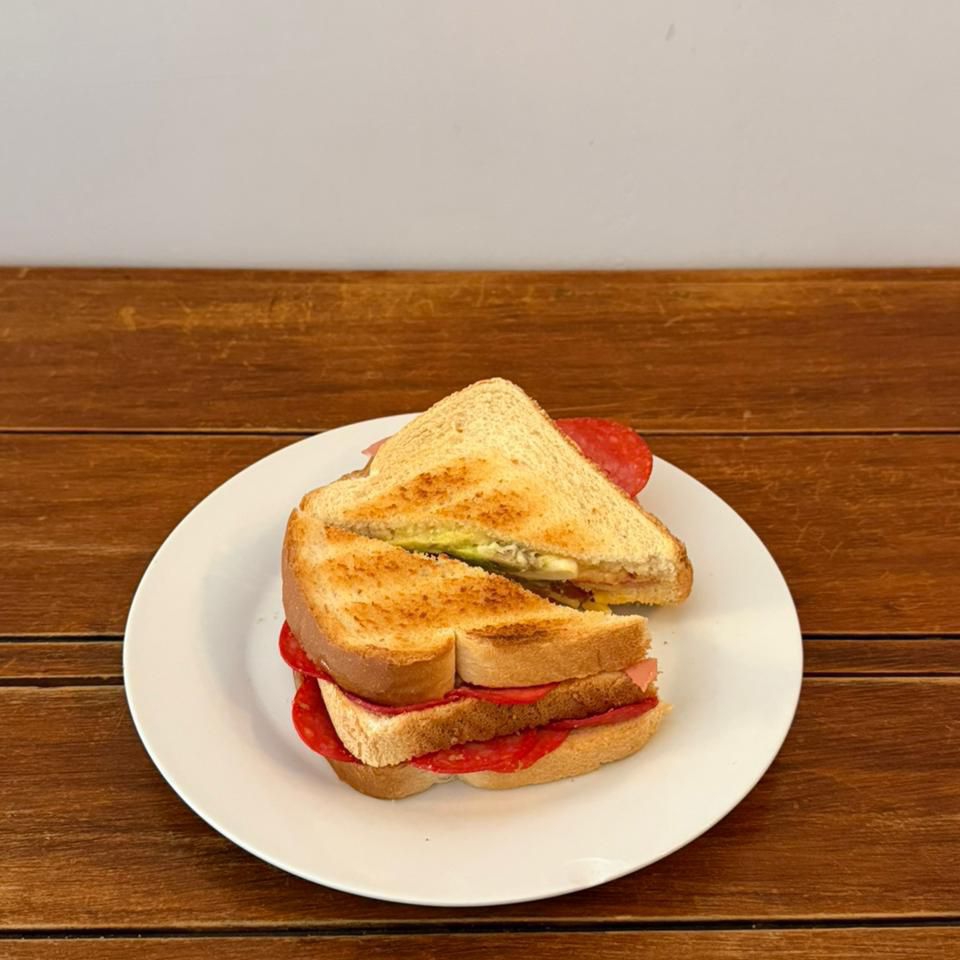 Sándwich de Salami