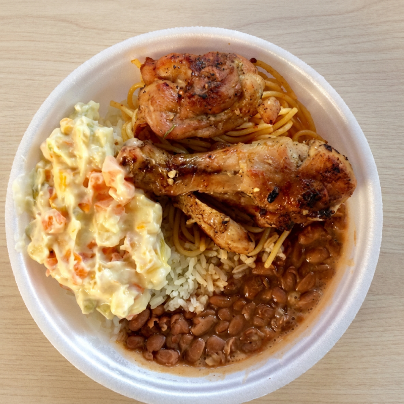 Arroz , Feijão , Macarrão , Verduras, Salada