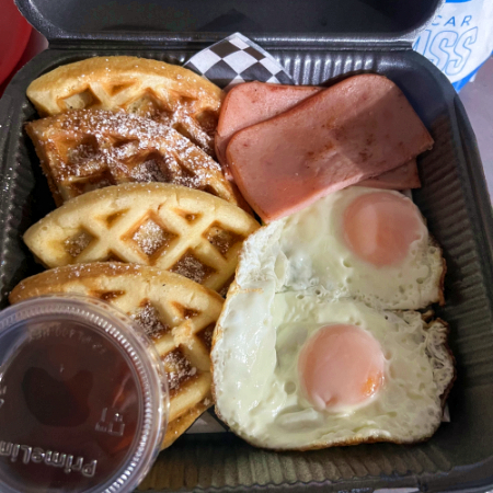 Waffles con Huevo