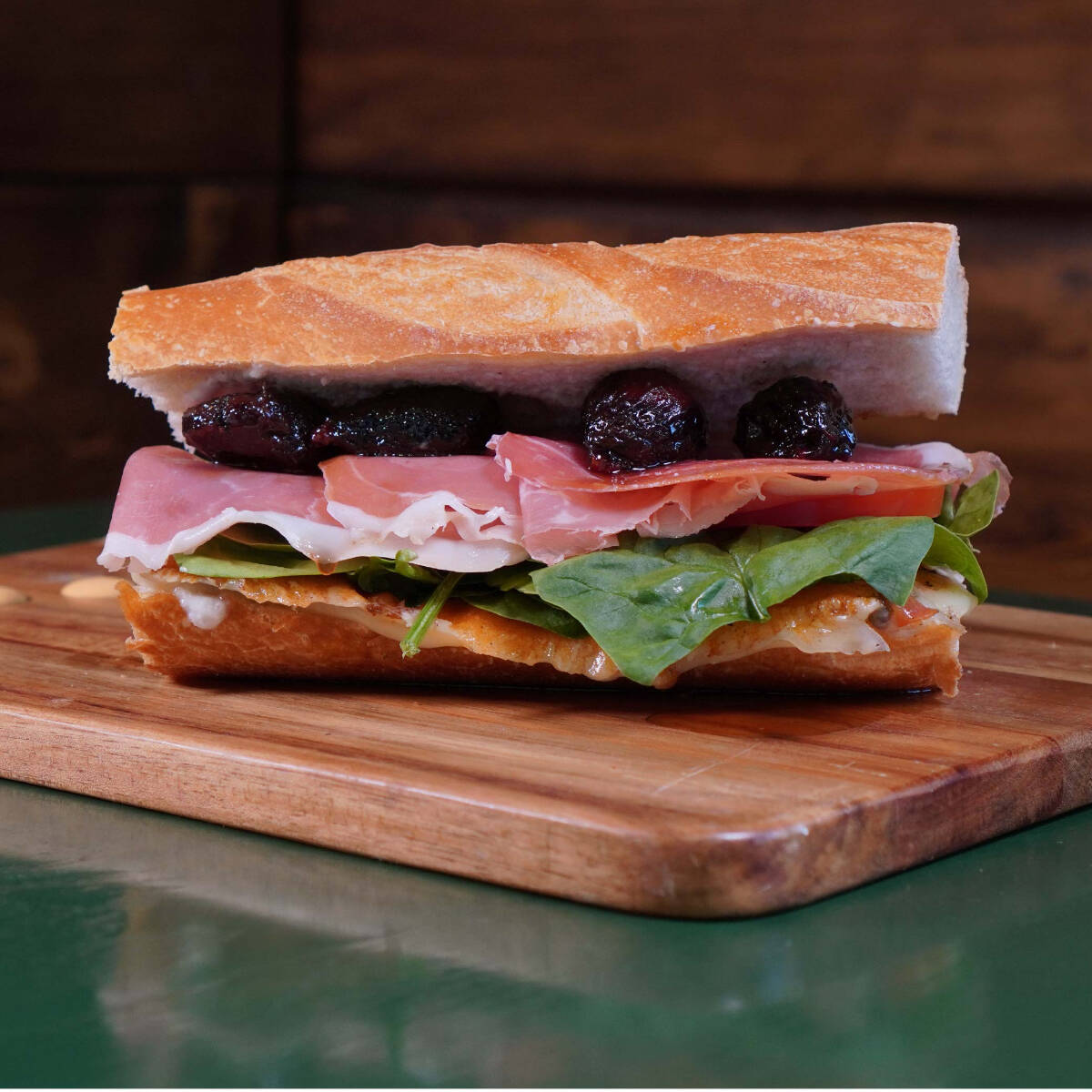El serrano (Baguette)