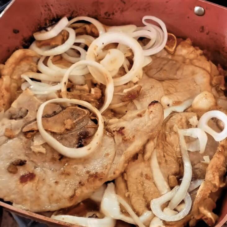 Bistec de Cerdo a la Plancha + 3 Complementos