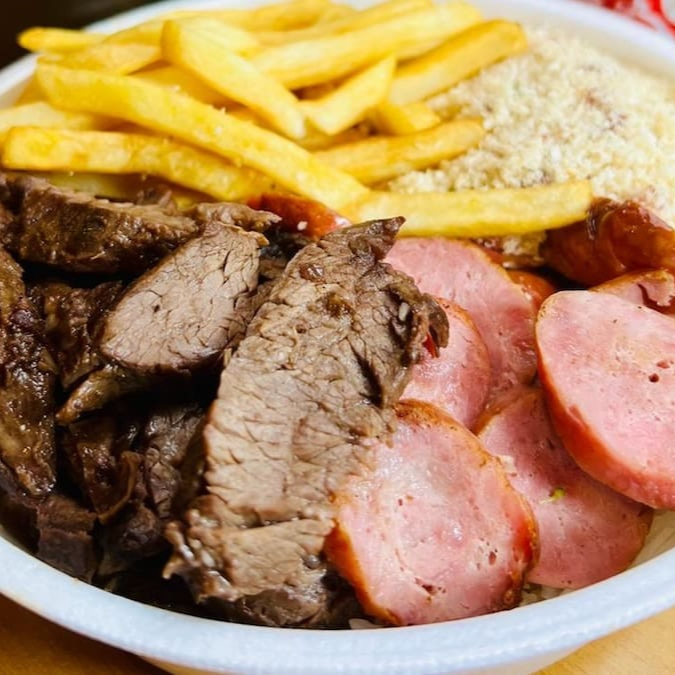 700g Individual | Arroz, feijão carioca, contra filet, linguiça toscana, fritas.