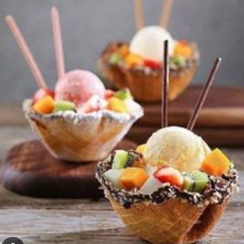 Canastita De Fruta Con Helado