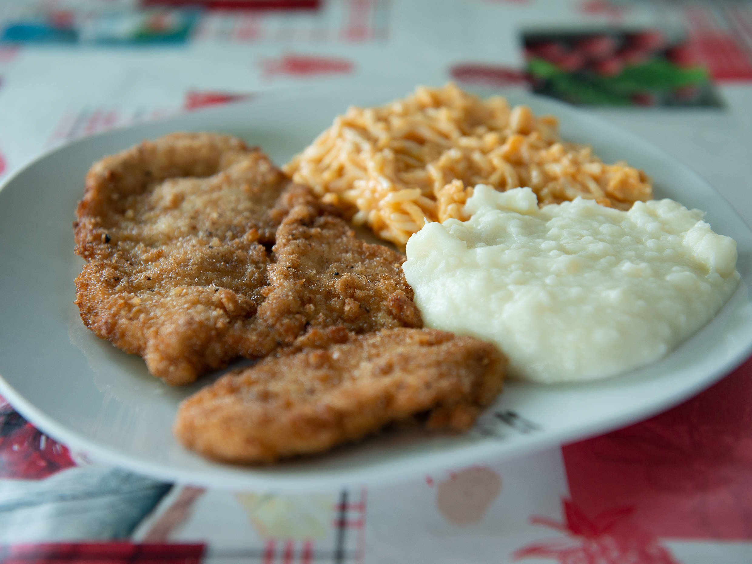 Combo-1 Milanesa de Pollo + Enchiladas Suizas