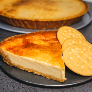 Rebanada de Pay de Queso Horneado