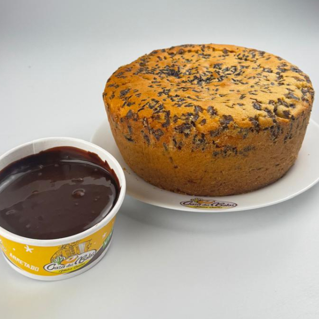 Bolo formigueiro rendimento ate 10 fatias, mas calda de chocolate 50% cacau pote 280ml.