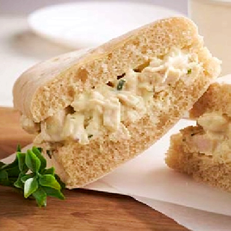Sándwich Caliente de Pollo - Típico