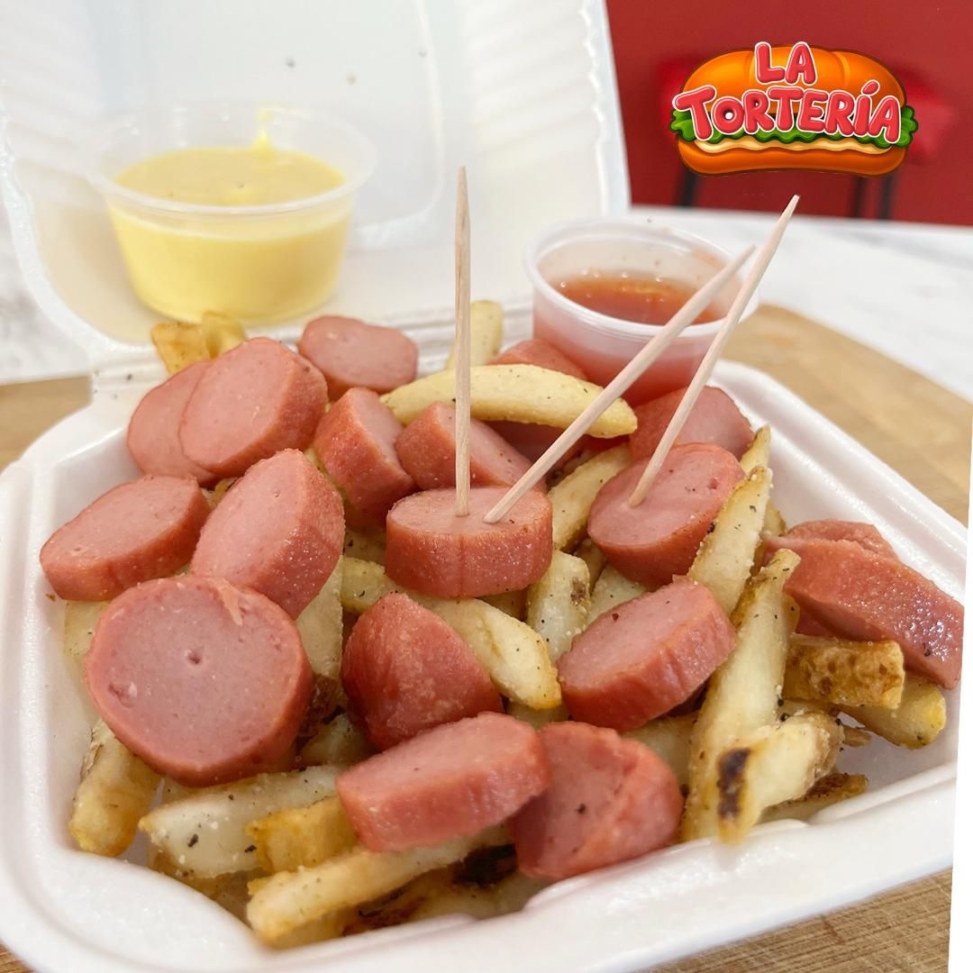 Salchipapas