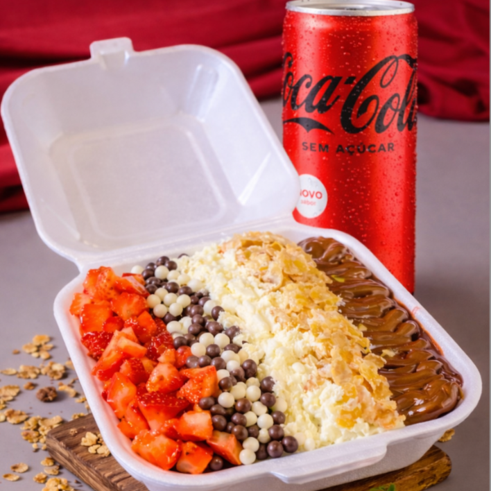 🍧 Marmita de Açaí 500ml – 6X Complementos Grátis Açaí cremoso, bem gelado e super bem servido! 💜 Ideal pra quem quer muito açaí ou dividir sem culpa 😋 Monte do seu jeito escolhendo 6 complementos grátis e deixe sua marmita ainda mais irresistível. 📦 Tamanho: 500ml 🔥 Diferencial: porção generosa, textura cremosa e variedade de complementos Trabalhamos com medidas em ml. O peso pode variar conforme os complementos escolhidos.