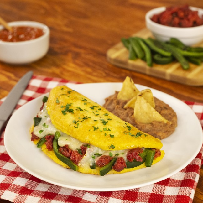 Omelette con Jamón y Chilaquiles