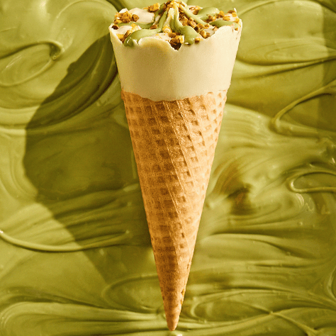 Casquinha crocante recheada com chocolate de pistache, gelato de pistache, recheio cremoso de pistache e pistache crocante. 75G