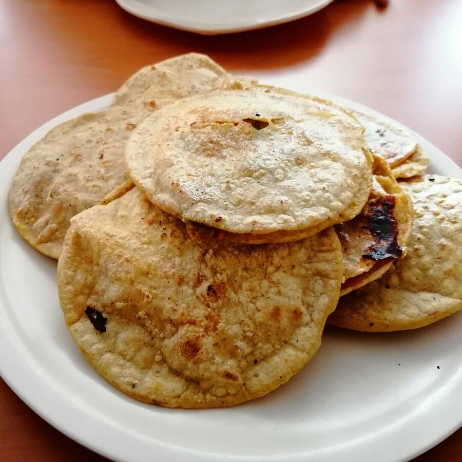 Gordita de Frijoles