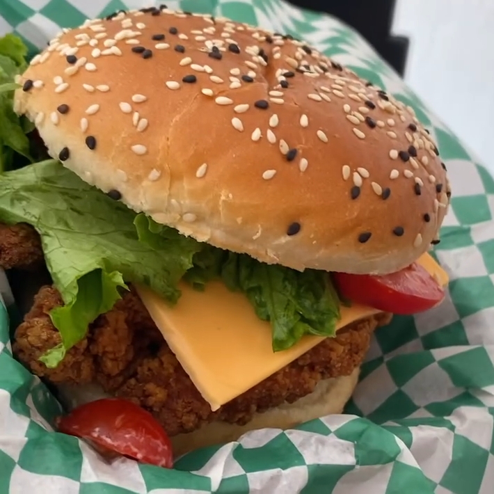 CHICKENBURGER MONCHOSA Del Gordo!