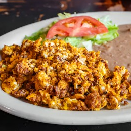 Huevo con Chorizo + Cafe Gratis
