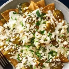 CHILAQUILES + REFRESCO