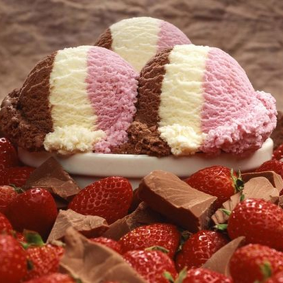 Helado de Napolitano 🍓🍫🍦