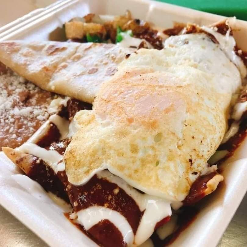 Chilaquiles de mole