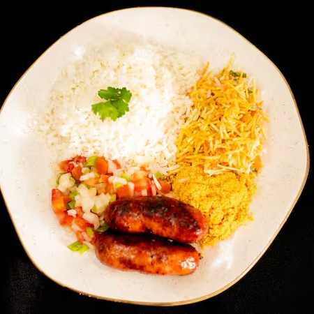 2 unidades de linguiça toscana na brasa, arroz branco, farofa da casa, molho a campanha acompanhado de salpicão *tem direito de mudar o acompanhamento