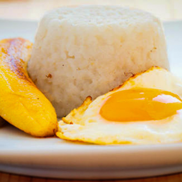 Plato Criollo Arroz a la Cubana