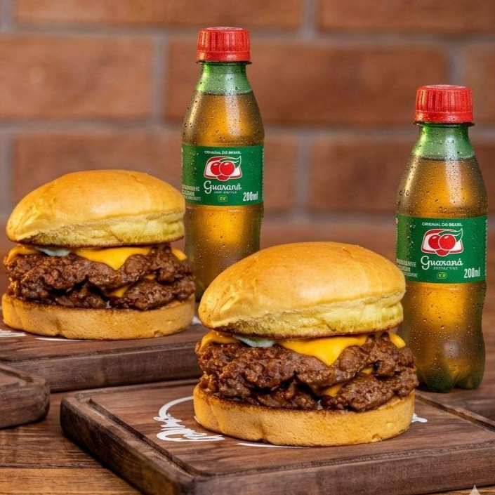 Combo Casal 2x Smash Duplo Burger + 2 Guarana 200 ml