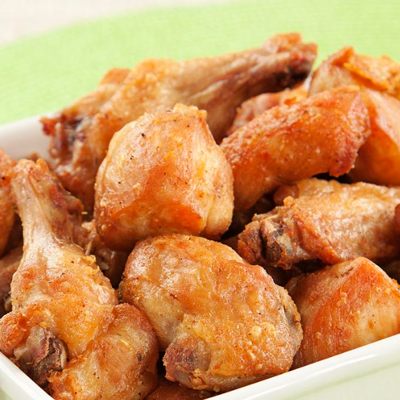 Descubra o frango à passarinha ao molho shoyu, uma combinação de sabores que traz um toque especial ao tradicional prato.