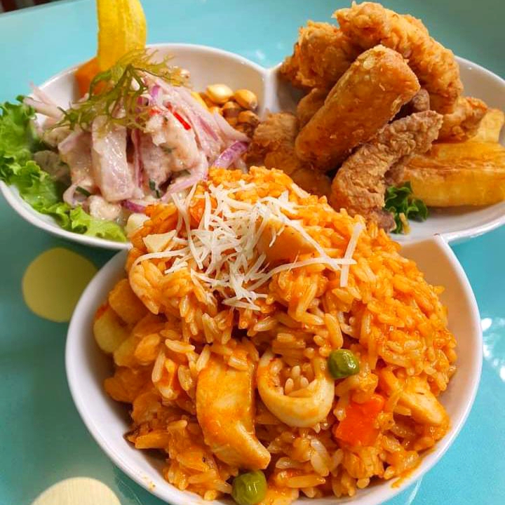 Trío Junior: Ceviche, Arroz Favorito y Chicharrón