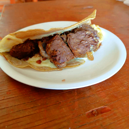 QUESADILLA DE LENGUA