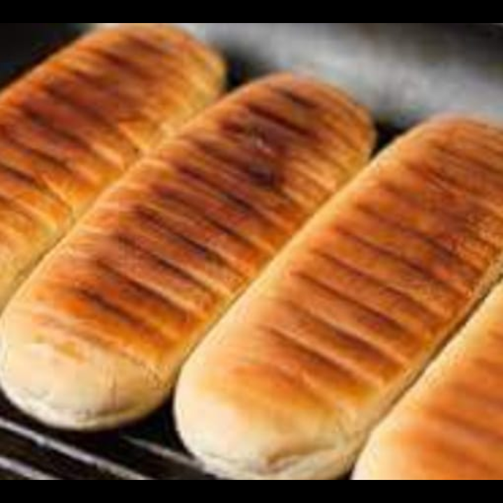 4 Perros Planchas + Gaseosa Coca Cola ,1.5