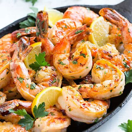CAMARONES AL MOJO DE AJO