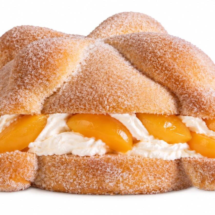 Pan de Muerto Relleno de Duraznos con Crema