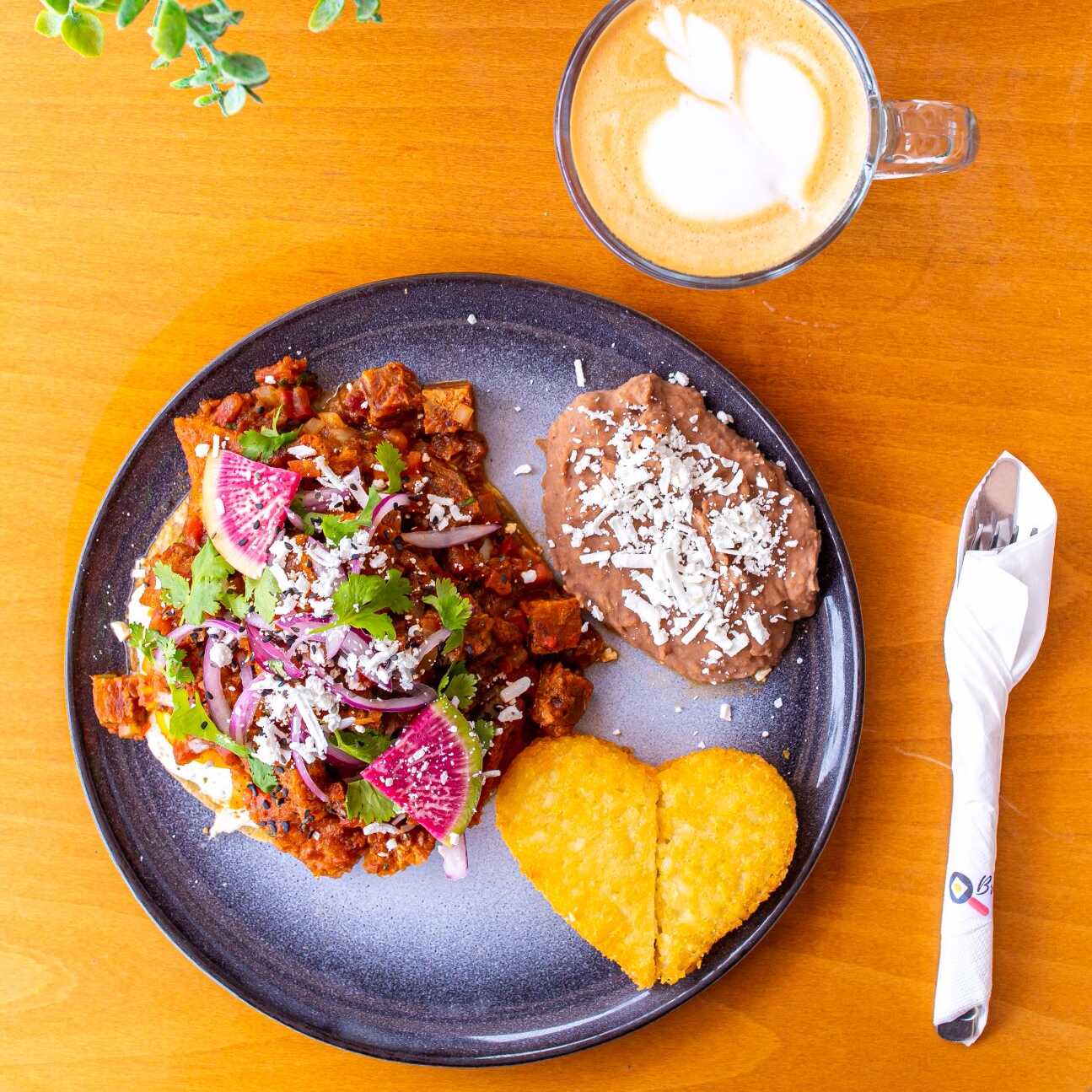 Huevos Enchicharronados