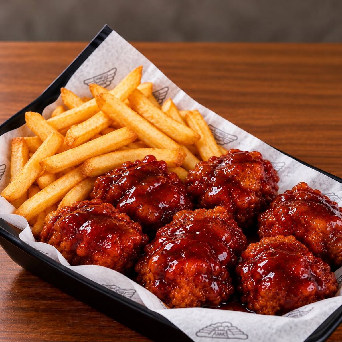 Boneless 5 Piezas + Papas