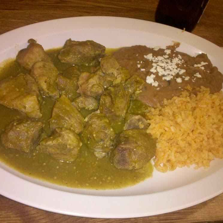 PUERCO EN COSTILLA EN SALSA VERDE