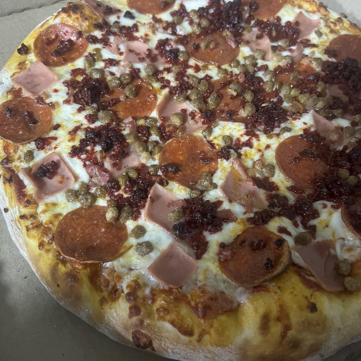 Pizza Carnes Frías Personal