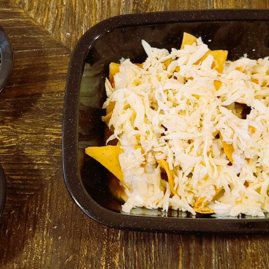Chilaquiles con Queso