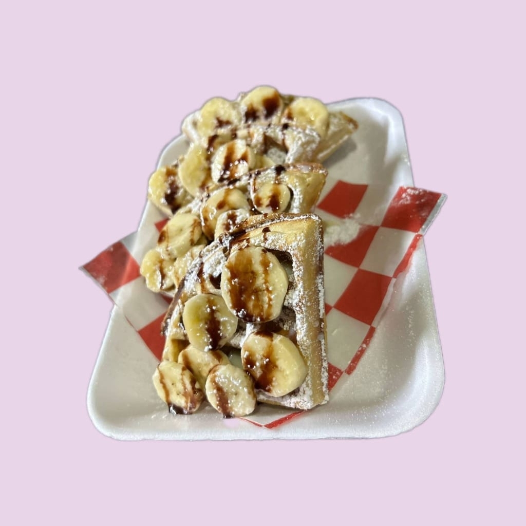 Waffle de Lechera con fruta.