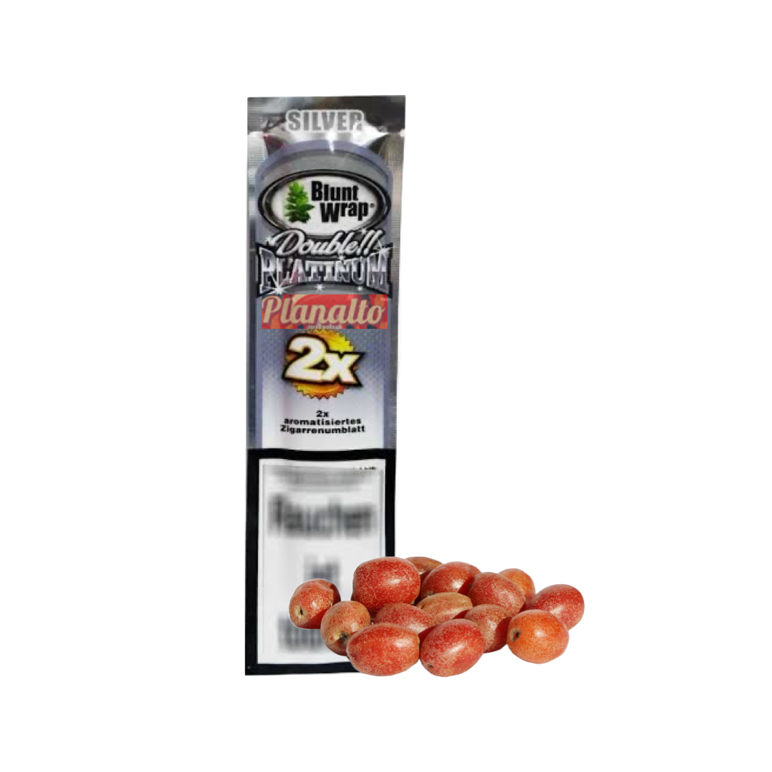 A Blunt Wrap Silver traz para a sua sessão um toque frutado e super agradável que se encaixa perfeitamente com o sabor do tabaco. Criando um misto de notas frutadas que entrega um toque de frutas vermelhas, essa é a blunt certa para quem está em busca de novas experiências e não dispensa um toque adocicado para deixar tudo mais incrível. Produzida por quem realmente entende do assunto, ela é perfeita em todos os detalhes, para garantir a você uma sessão como nenhuma outra pode proporcionar, seja para fumar sozinho ou com os amigos.  O envelope de Blunt Wrap Silver conta com 2 folhas pré-enroladas. O fato de já serem pré-enroladas facilita para que você termine de montar seus cigarros e tenha perfeição na hora de bolar. Além disso, trata-se de um papel reforçado, que não racha e nem rasga durante o manuseio, para que você tenha uma experiência completa.