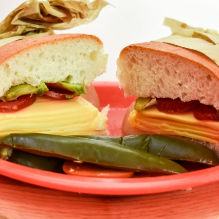 Torta de Queso Amarillo