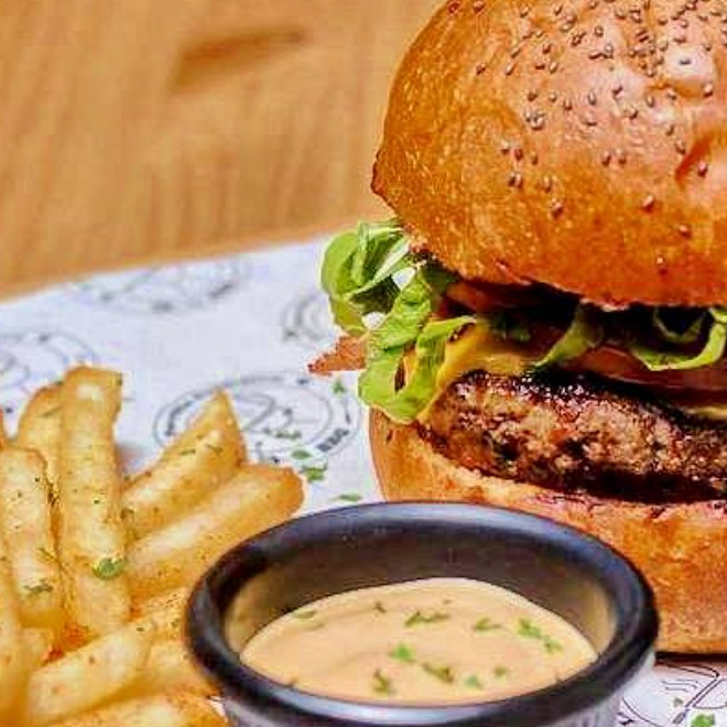 Hamburguesa Clásica