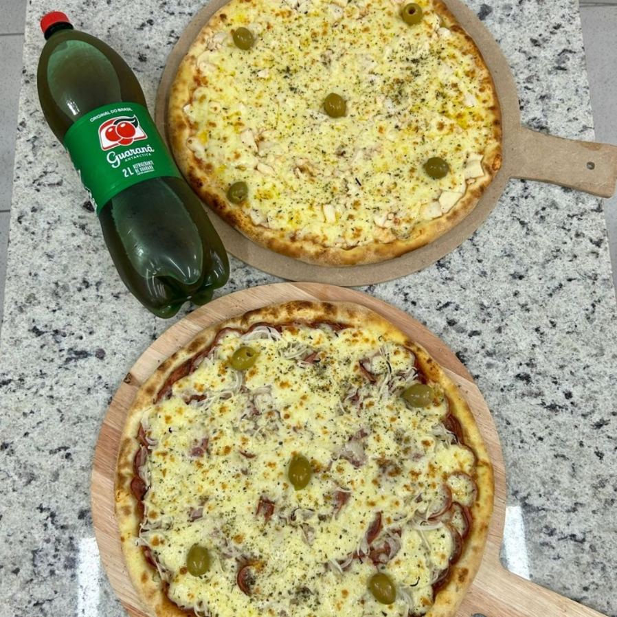 2 Pizzas Grande Salgada + Refri 2L (A Sua Escolha)